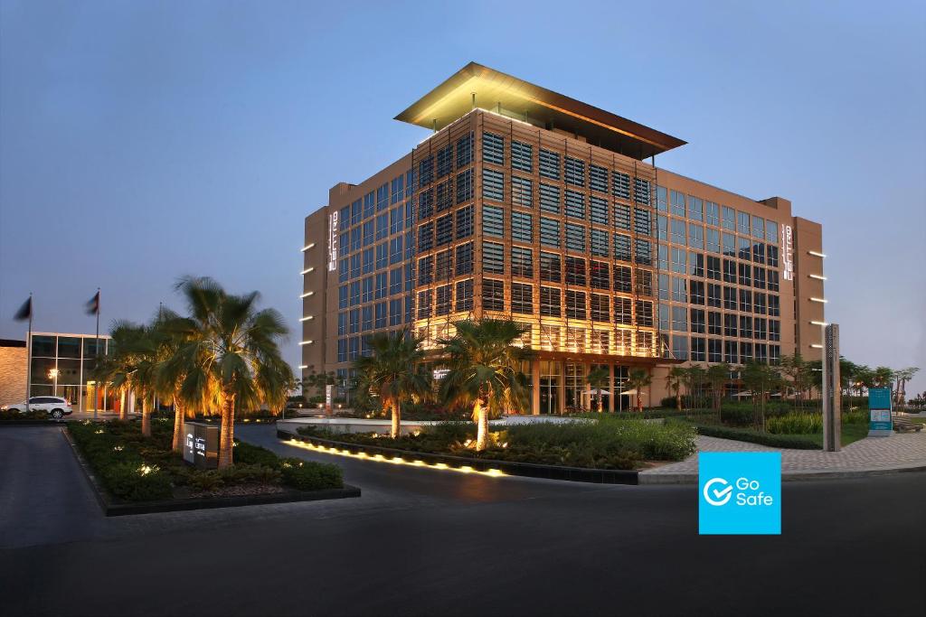 Yas Plaza Circuit by IHG