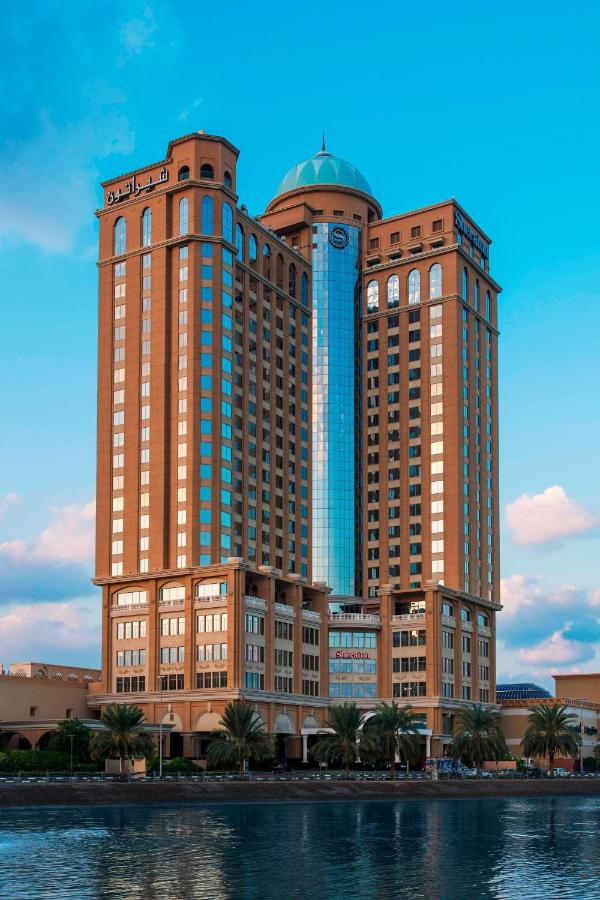 Sheraton Mall of the Emirates Hotel, Dubai